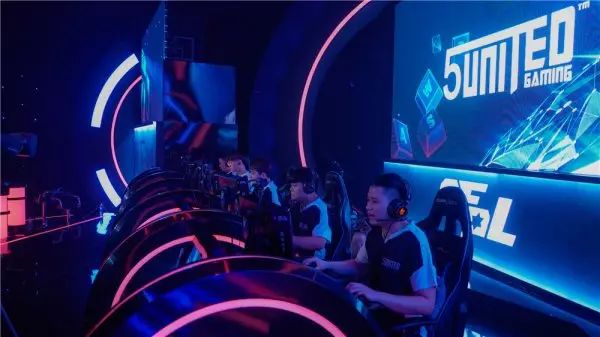 洛杉矶提供 洛杉矶提供