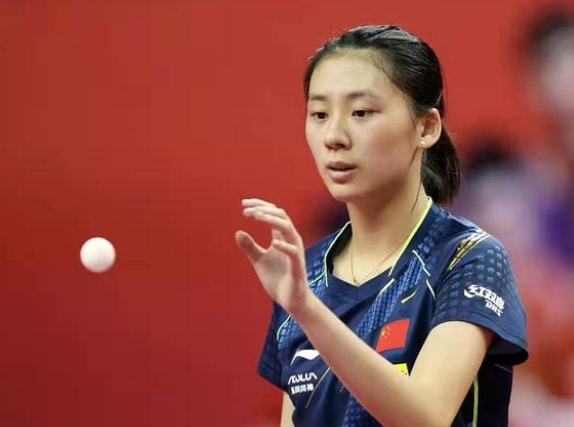 政治上却很 政治上却很