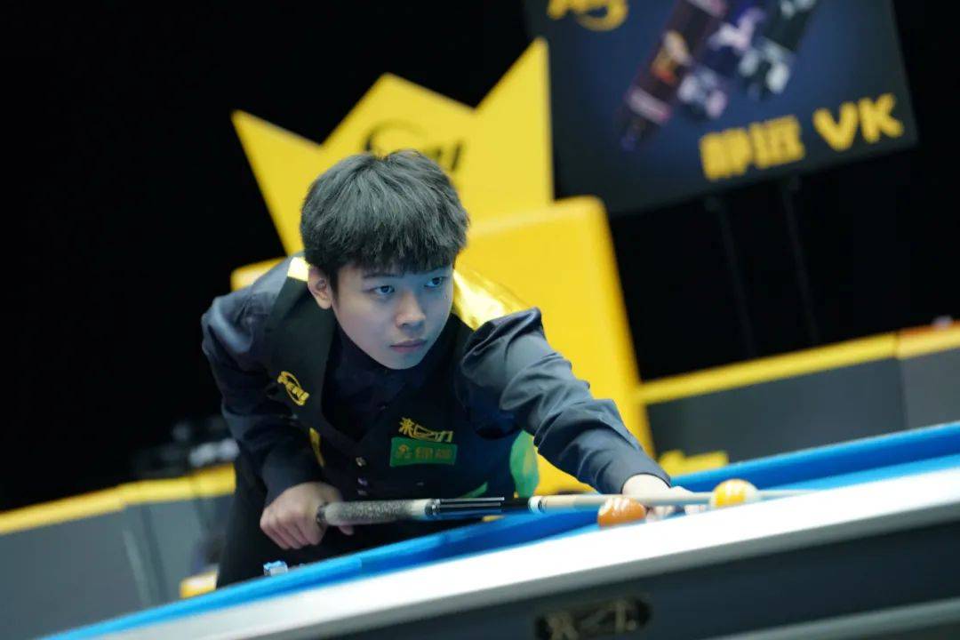 巴萨队员和 巴萨队员和